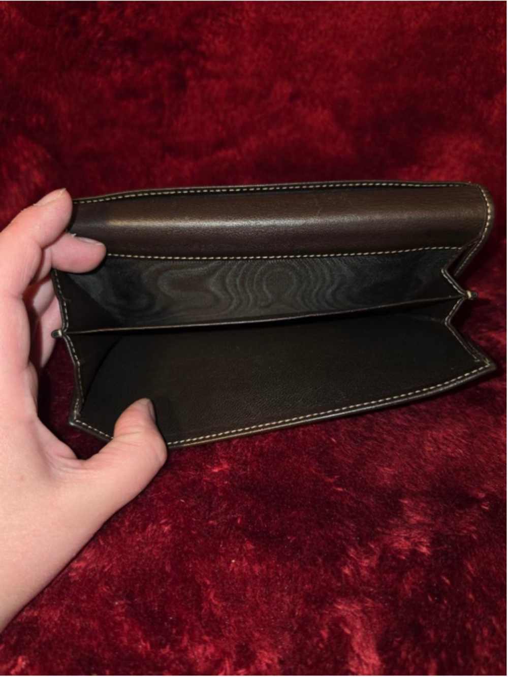 Women's Gucci GG Canvas Heart Snap Wallet in Brown and Beige, One Size - Picture 6 of 8